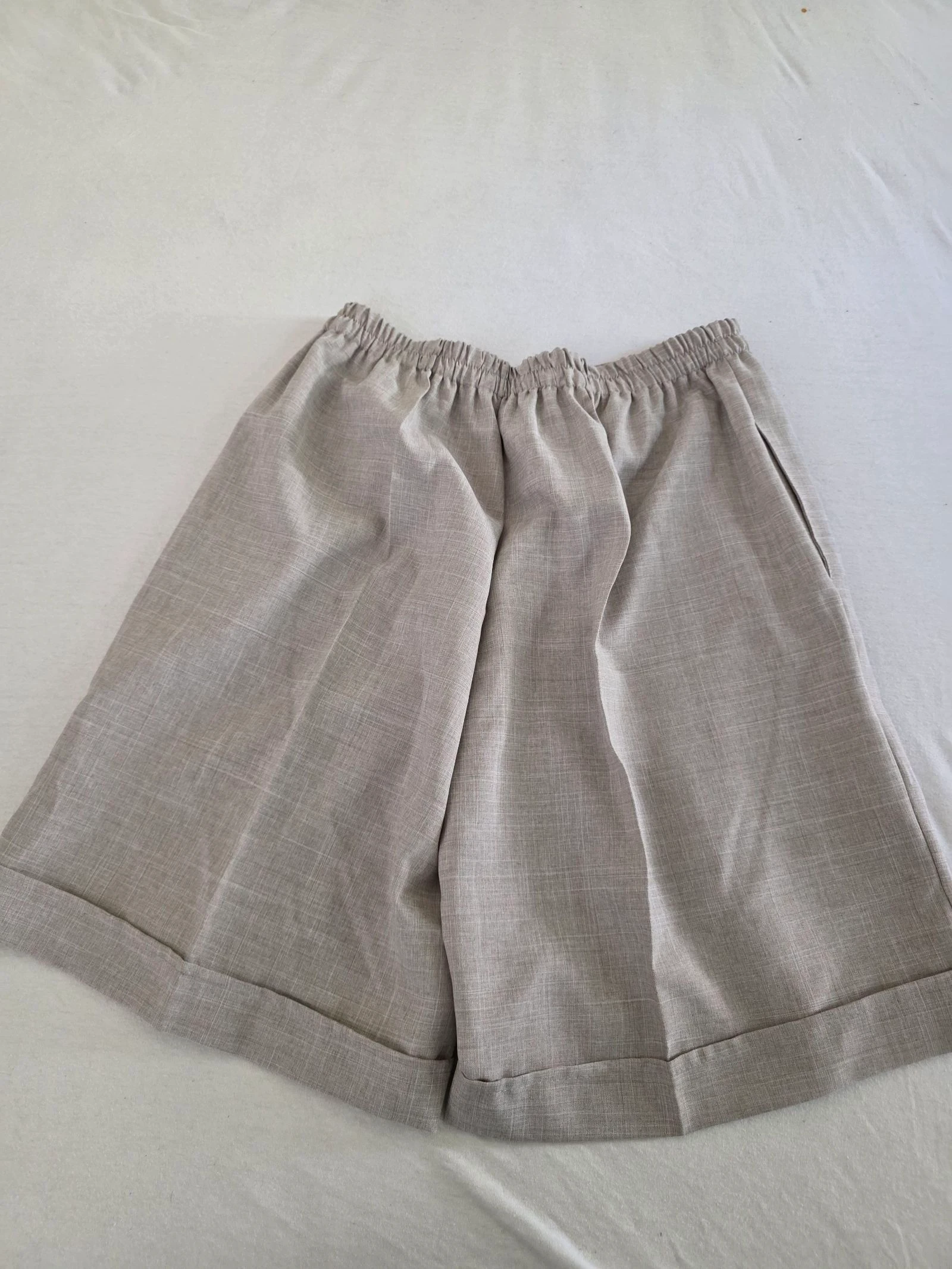 Bermuda estilo short longo / saia-calça 🍒vintage anos 80 fabricado na França🍒tamanho 38/44 – photo 3